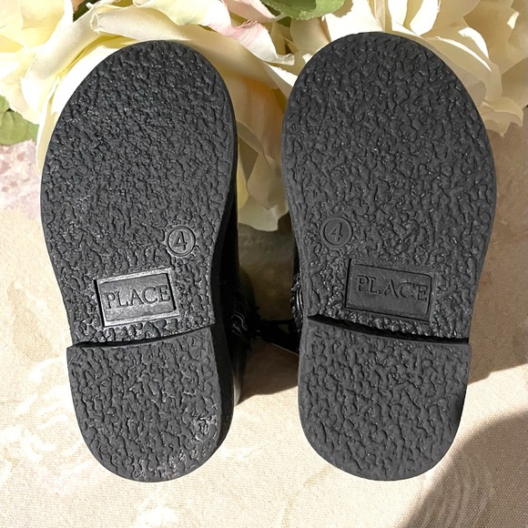 2 pairs girls shoes size 4 - Picture 6 of 9